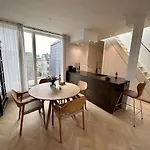 Apartment Penthouse W Rooftop Terrace And Elevator *