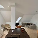 Penthouse W Rooftop Terrace And Elevator *